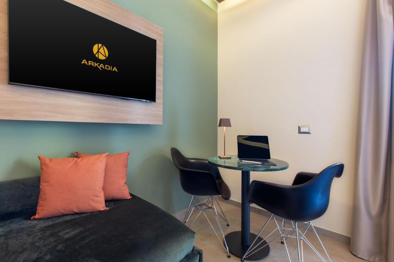 Arkadia Rooms & Apartments Кальяри Экстерьер фото